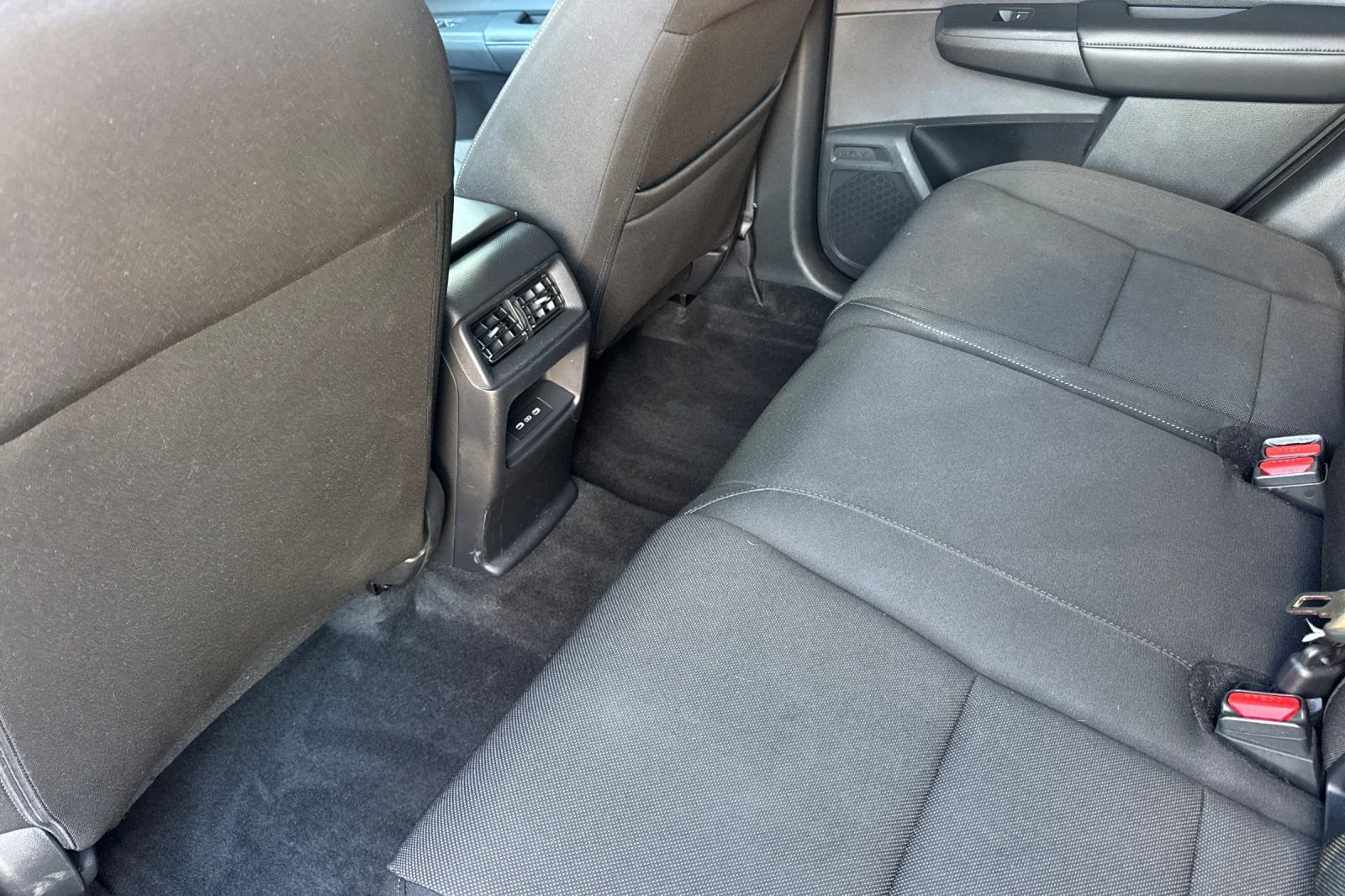 Used 2025 sparkle silver alloy metallic Honda EX image 15
