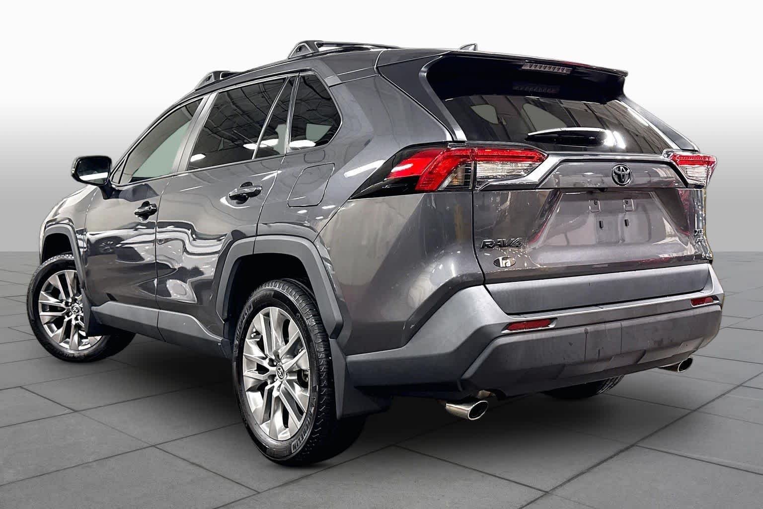 Used 2024 Magnetic Gray Metallic Toyota XLE Premium image 12