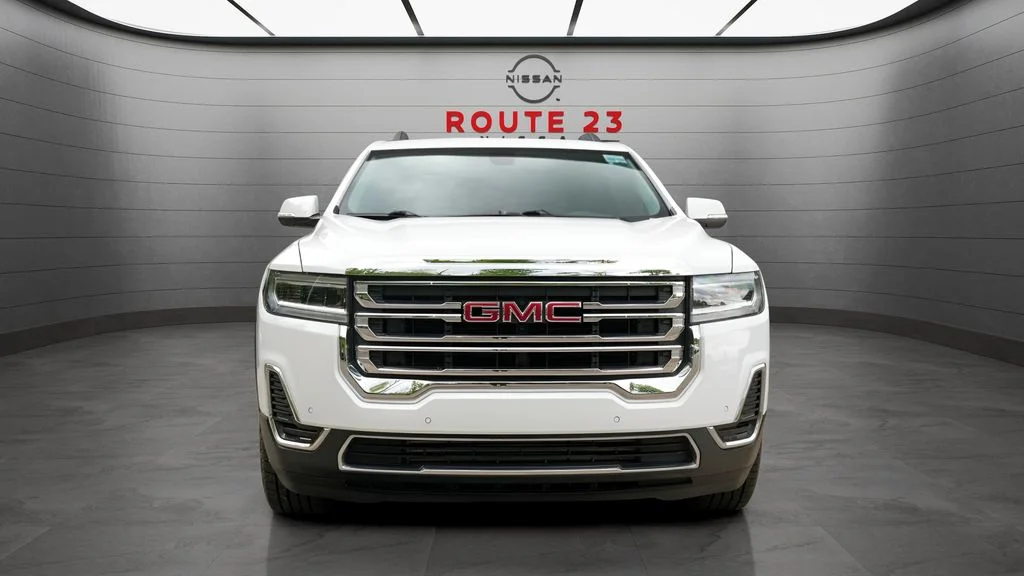 Used 2022 White GMC SLE image 2