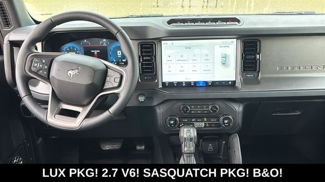 New 2026 Avalanche Gray Ford Badlands image 7