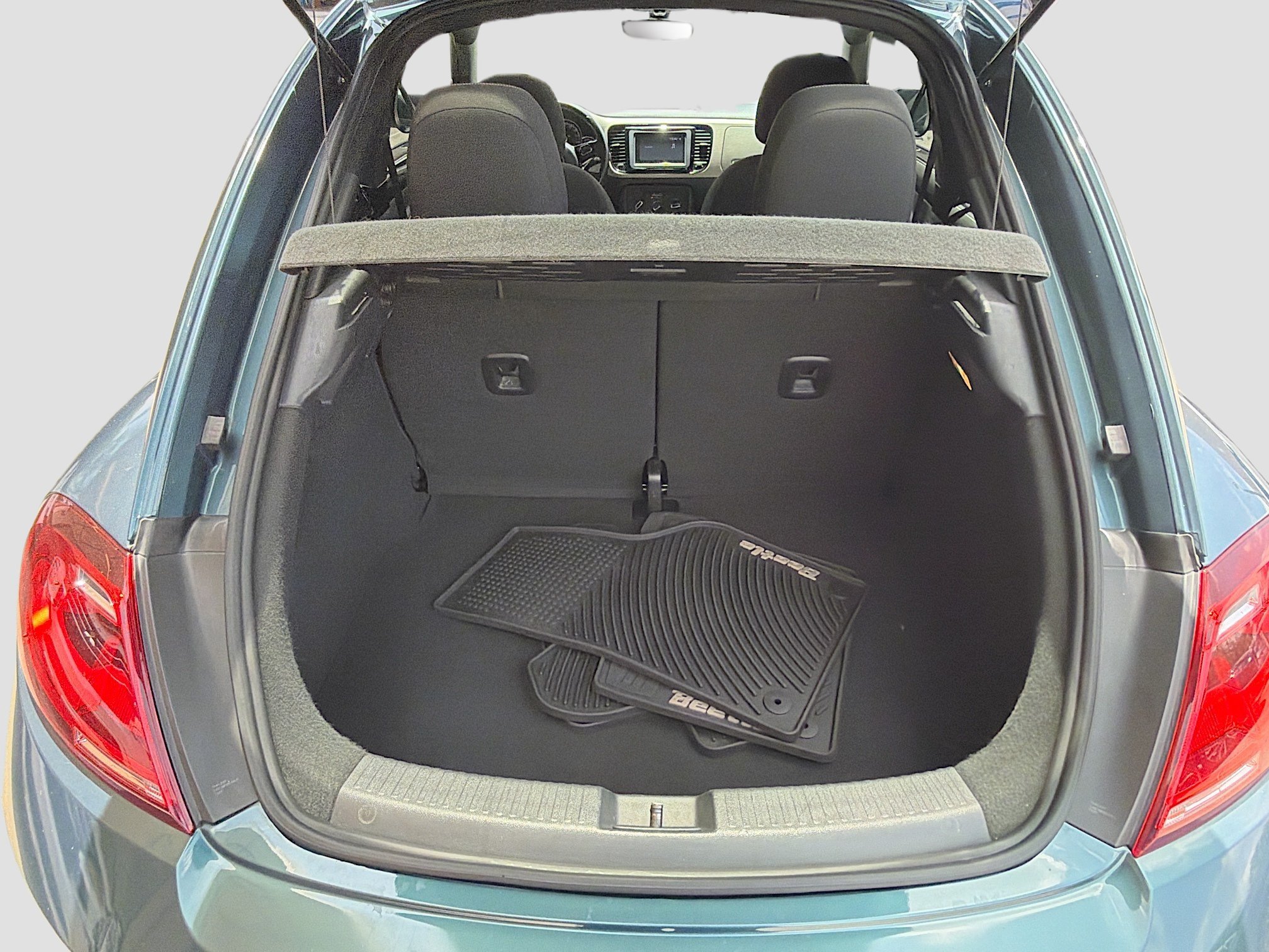 Used 2018 Teal Metallic Volkswagen Coast image 24