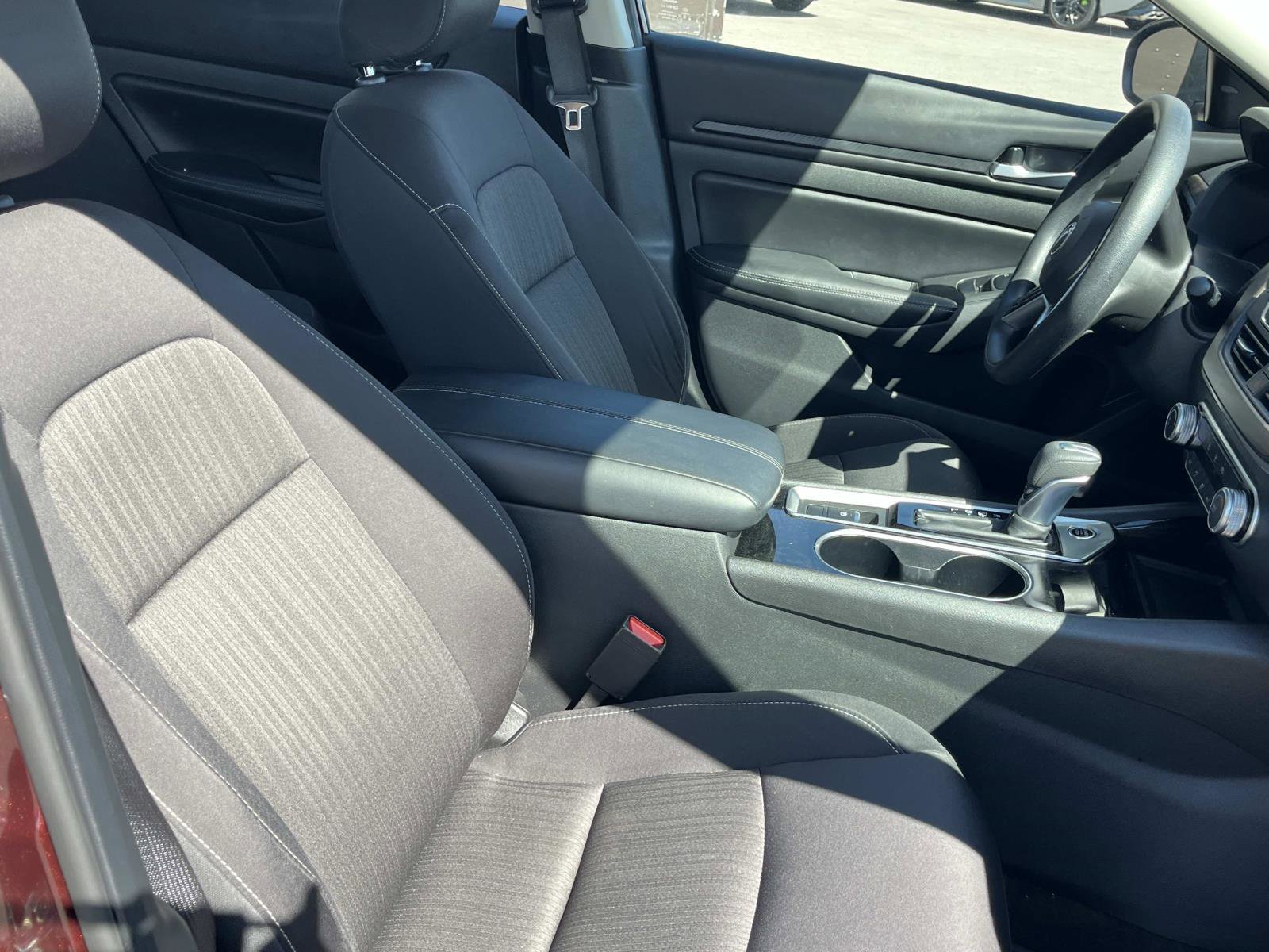 2024 Nissan Altima SV - Photo 23