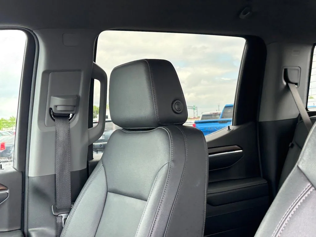 Used 2025 Black GMC SLT image 12