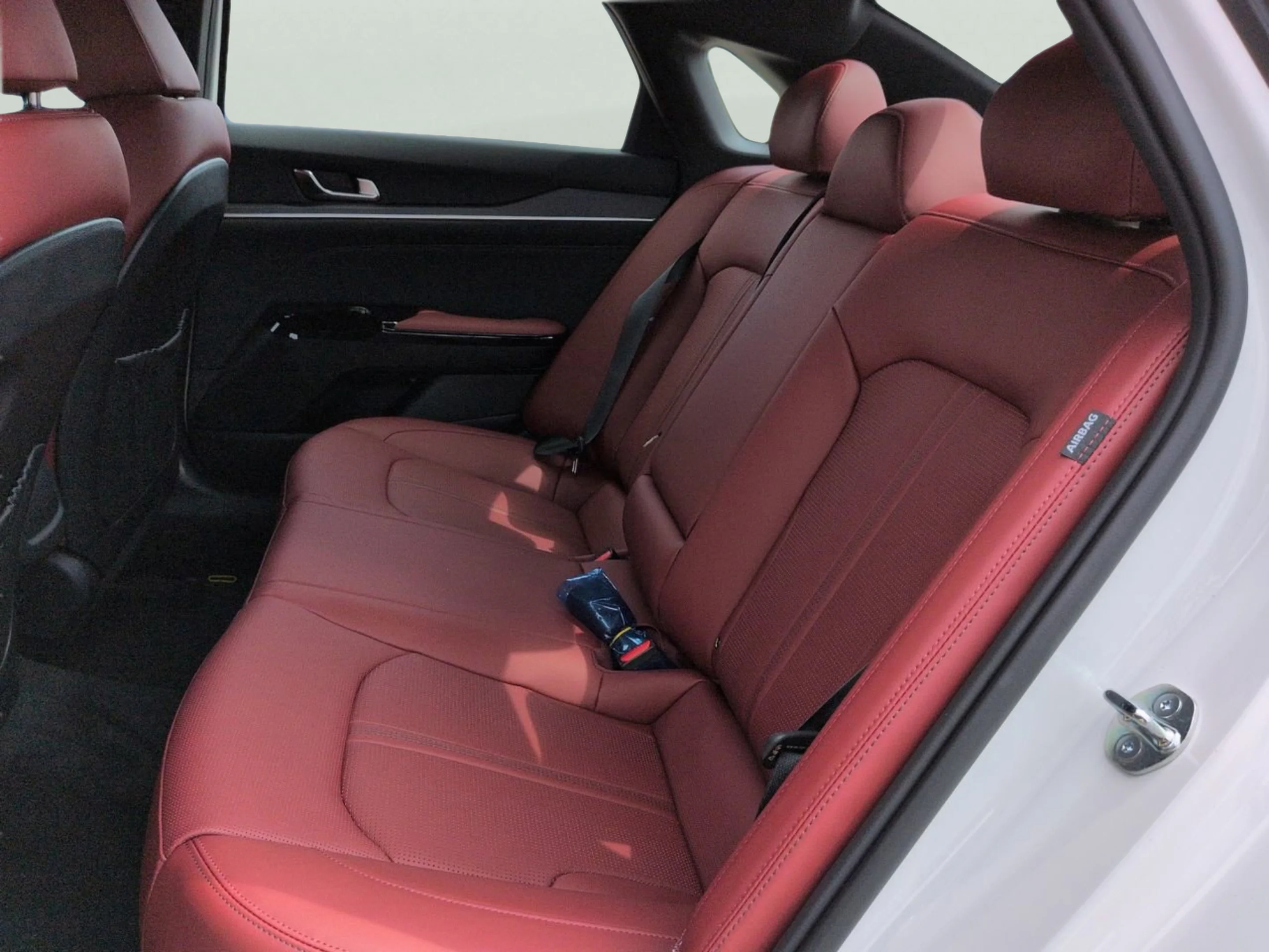 New 2026 Snow White Pearl Kia GT-Line image 11