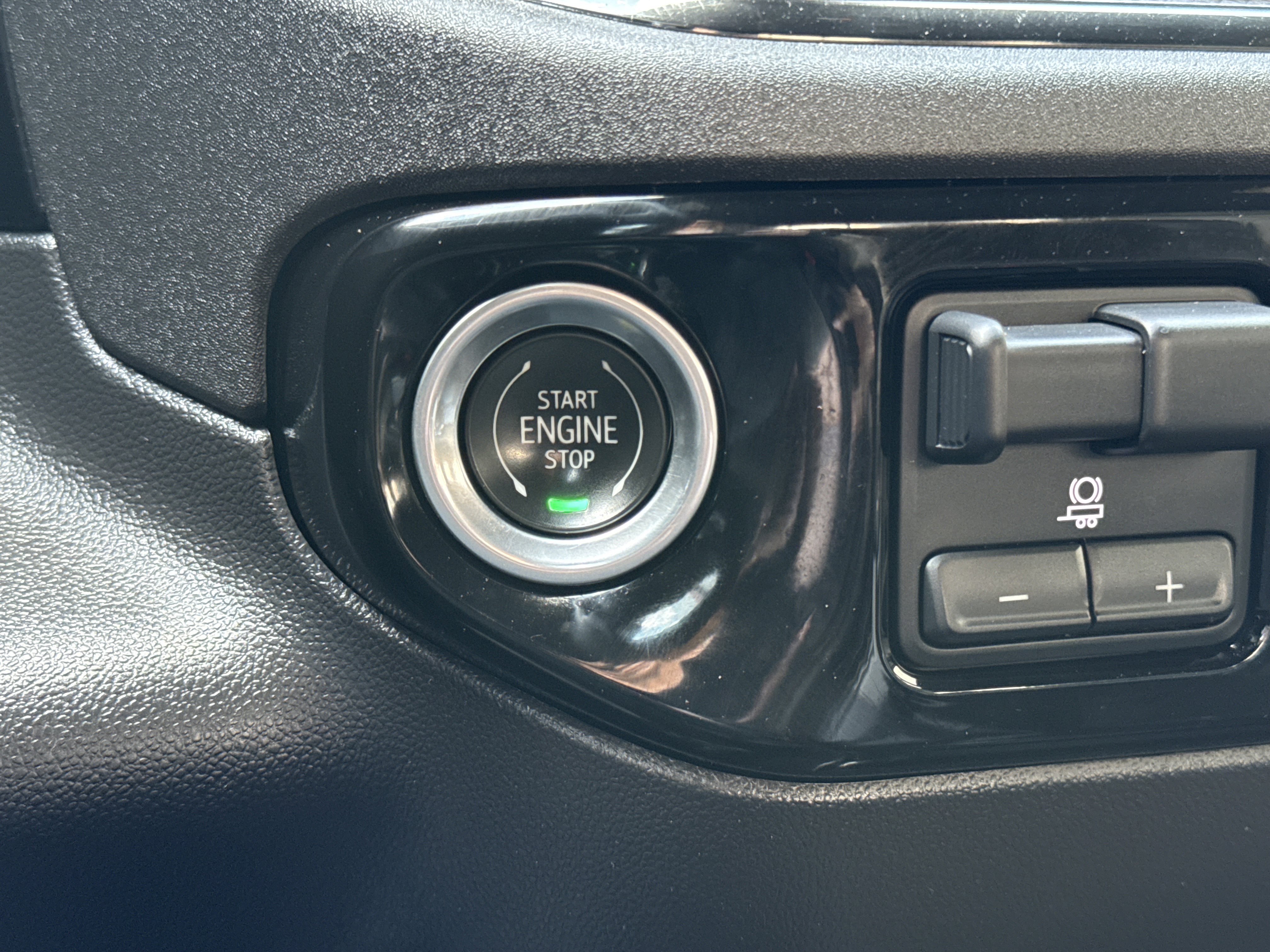 Used 2023 Summit White Chevrolet ZR2 image 24