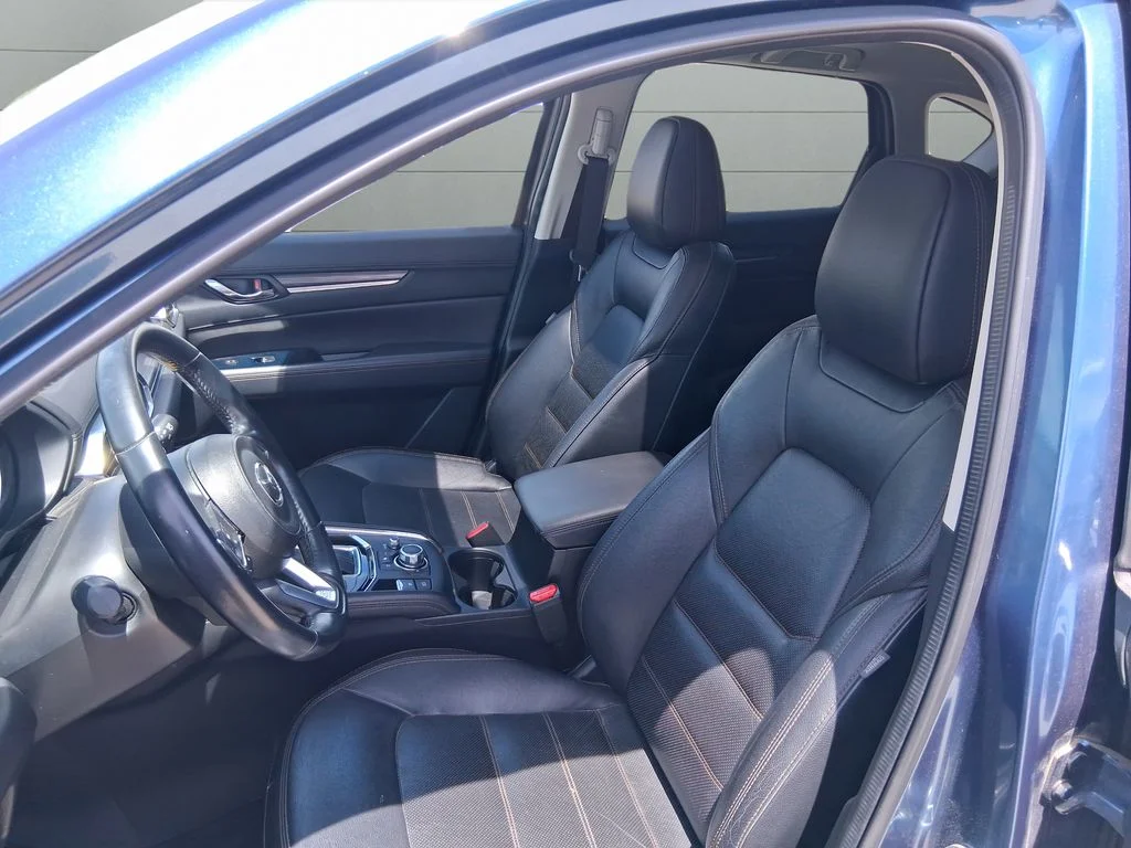 Used 2018 Blue Mazda Grand Touring image 10
