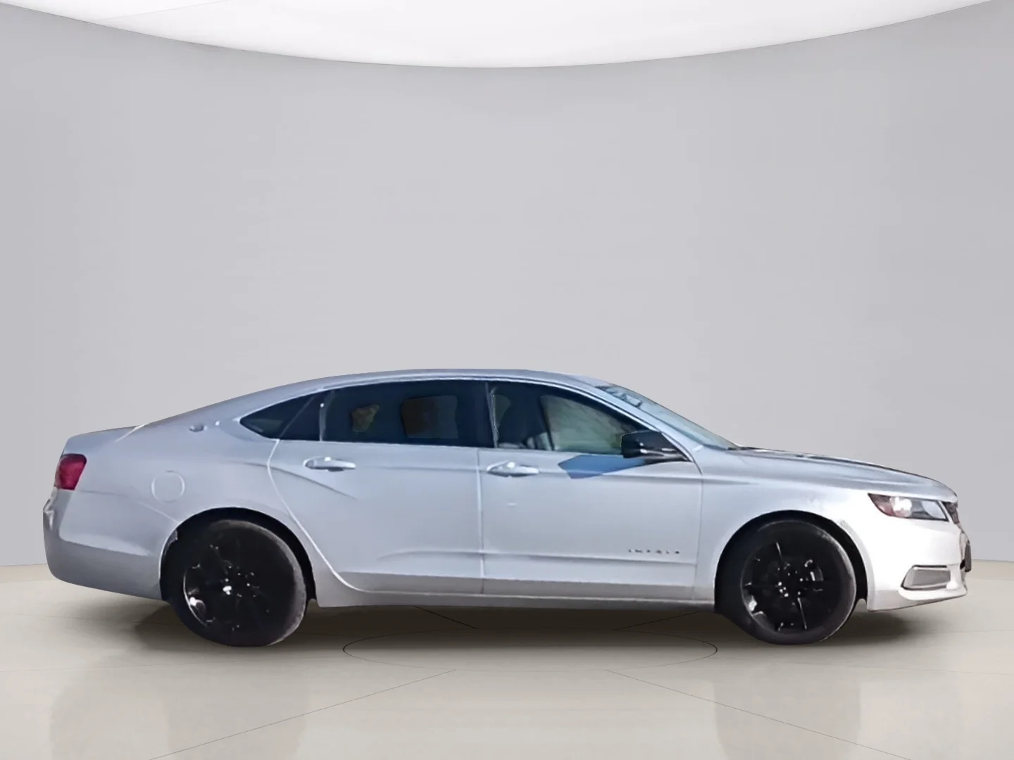 Used 2015 Silver Chevrolet LS image 6