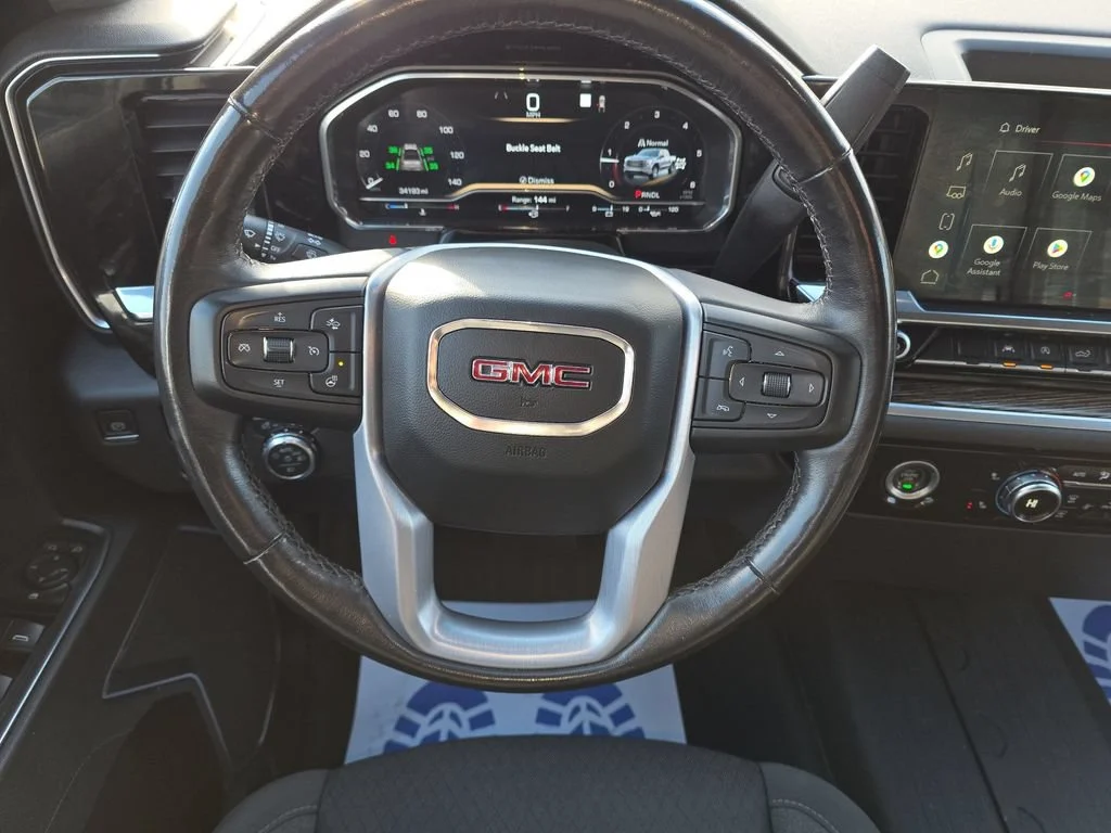 Certified Used 2022 Onyx Black GMC Elevation image 43