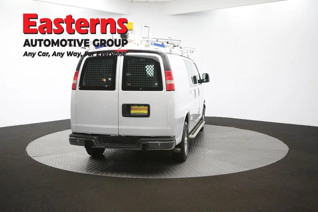 Used 2015 White GMC Work Van image 37