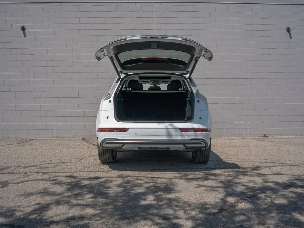 Used 2024 White Audi  image 14