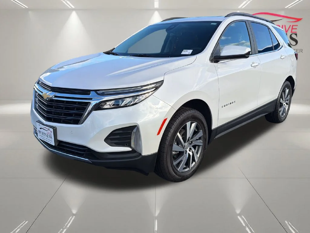 Certified Used 2024 Iridescent Pearl Tricoat Chevrolet LT image 4