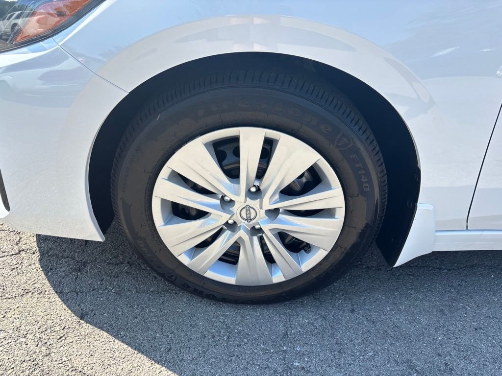 Used 2025 White Nissan S image 10