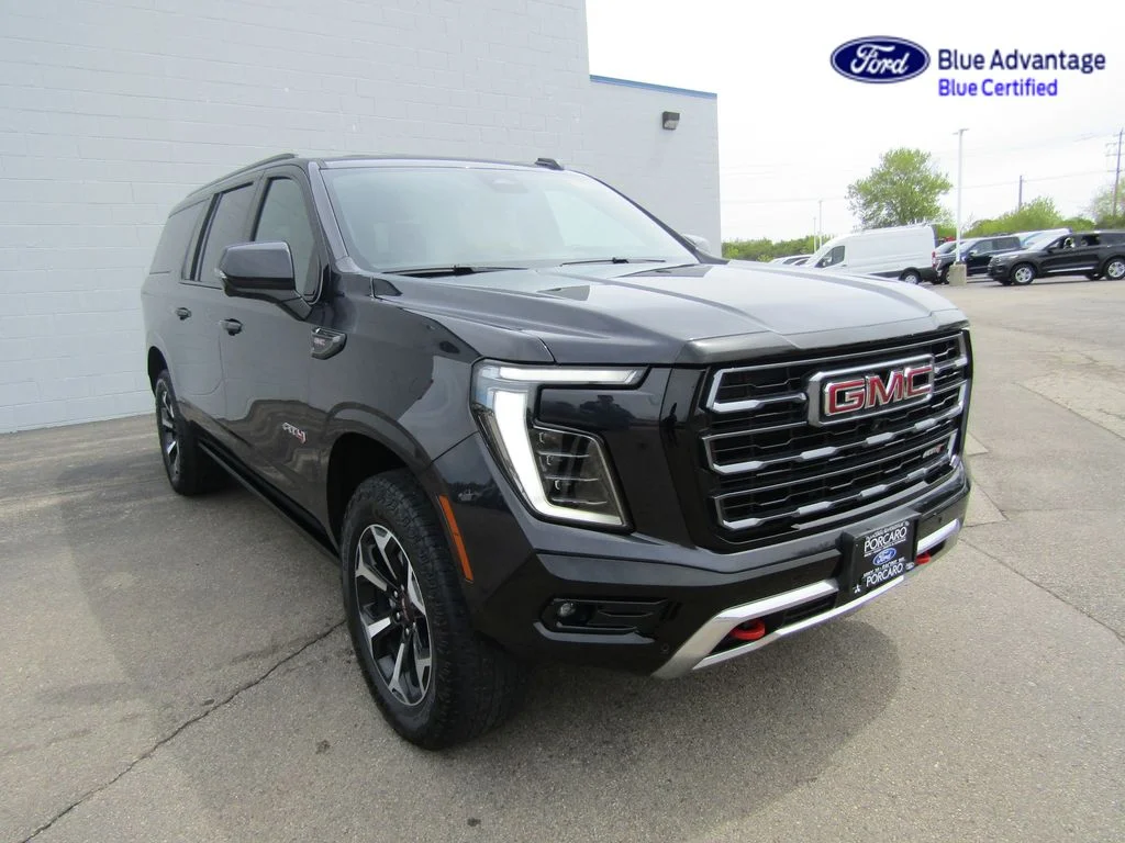 Certified Used 2025 Titanium Rush Metallic GMC AT4 image 10