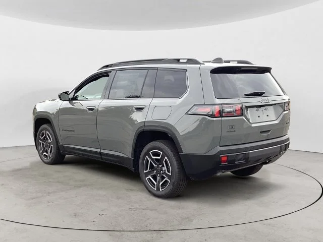 New 2026 Gray Clearcoat Jeep LIMITED 4X4 image 3