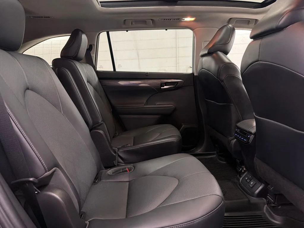 Certified Used 2022 Black Toyota Platinum image 31