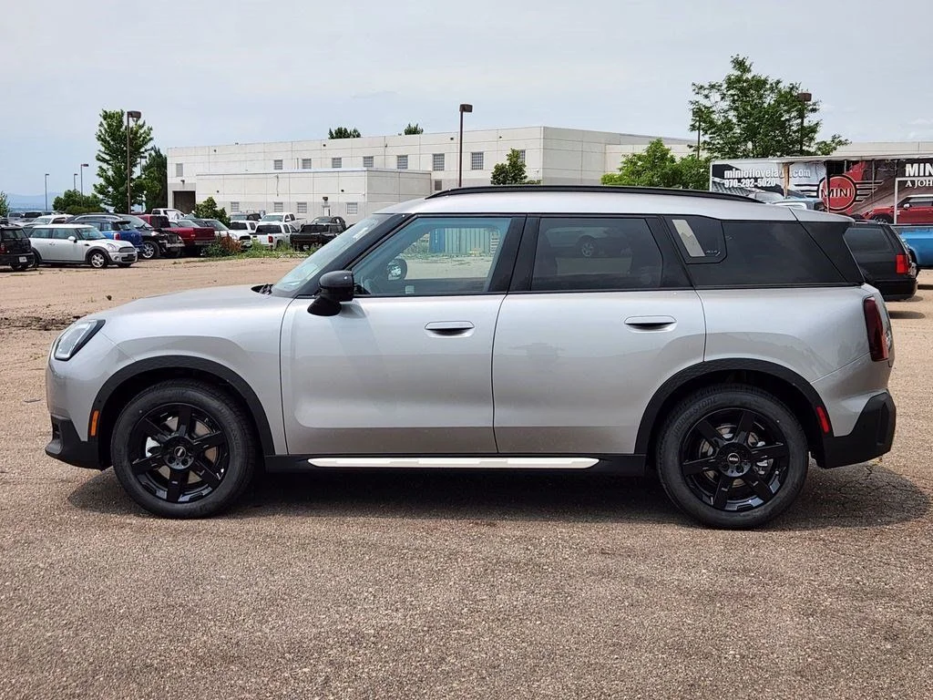 Used 2027 Silver MINI S image 2