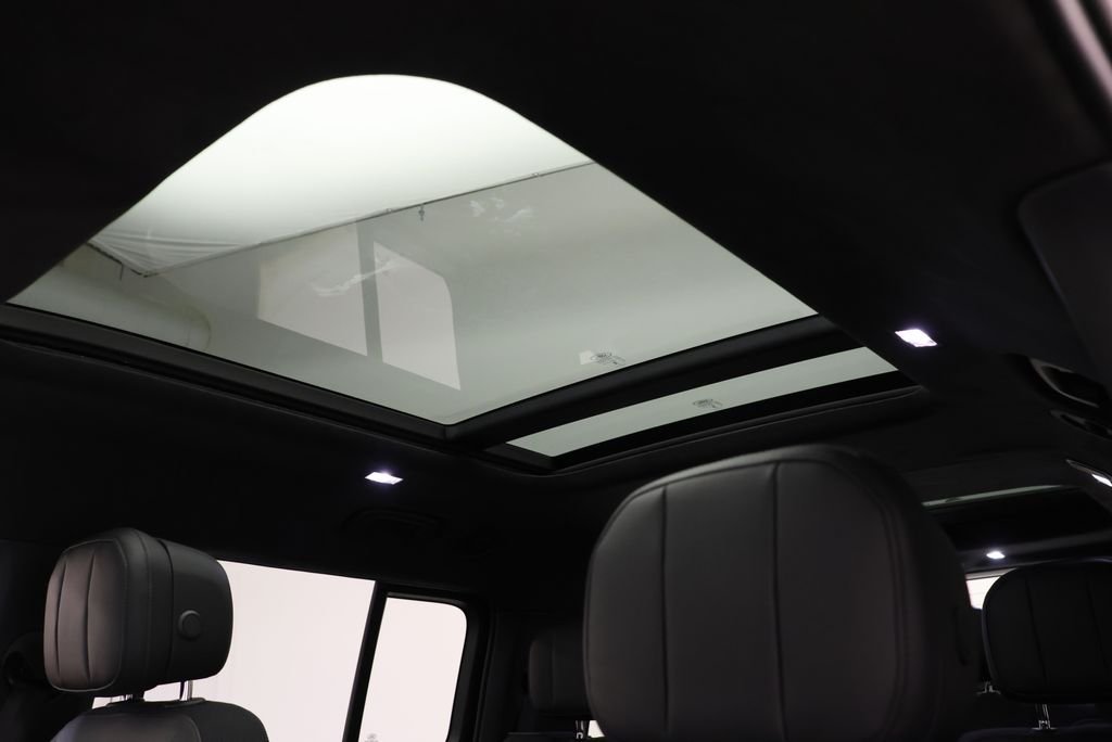 New 2026 Carpathian Grey LAND ROVER V8 image 11