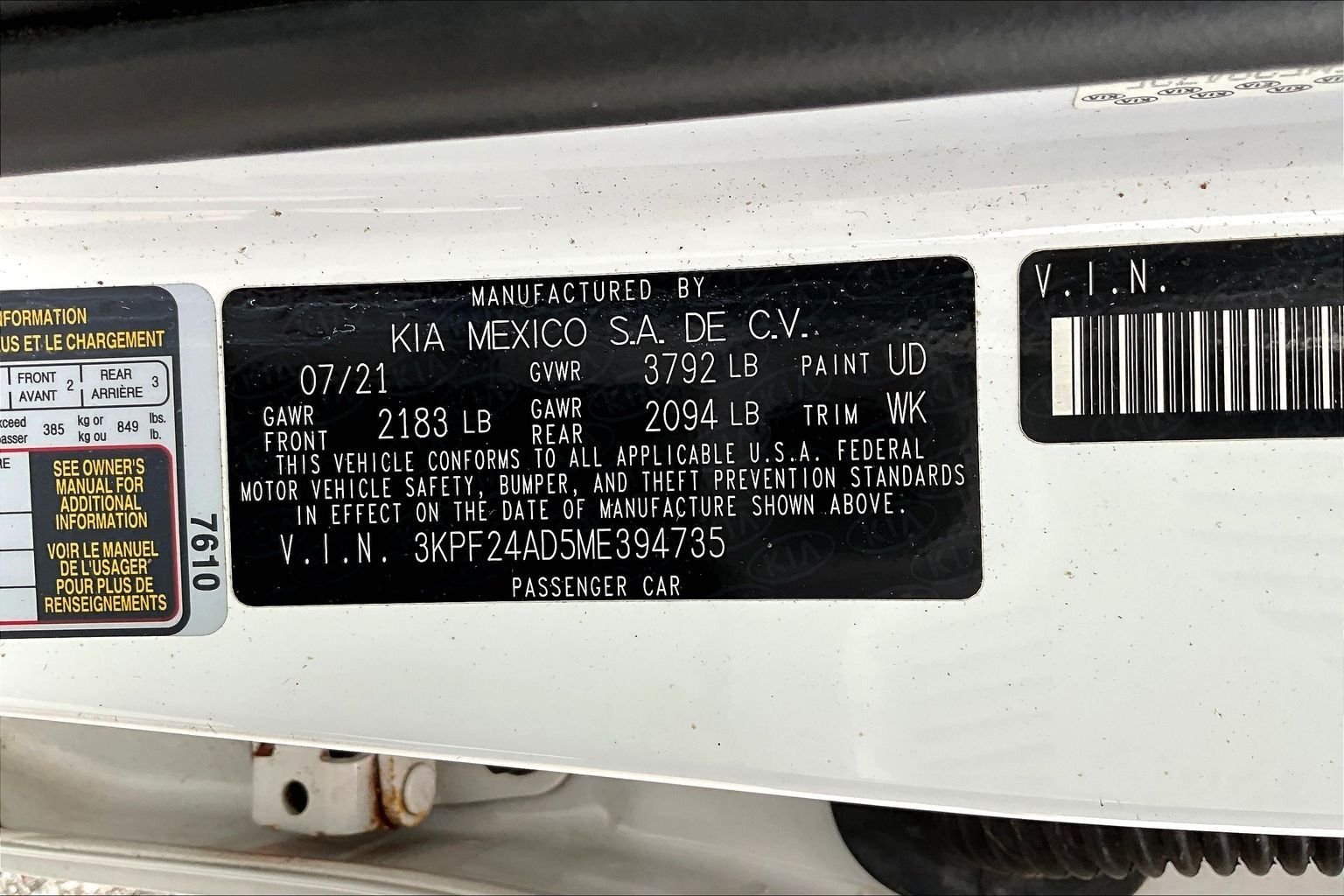 Used 2021 White Kia LXS image 17