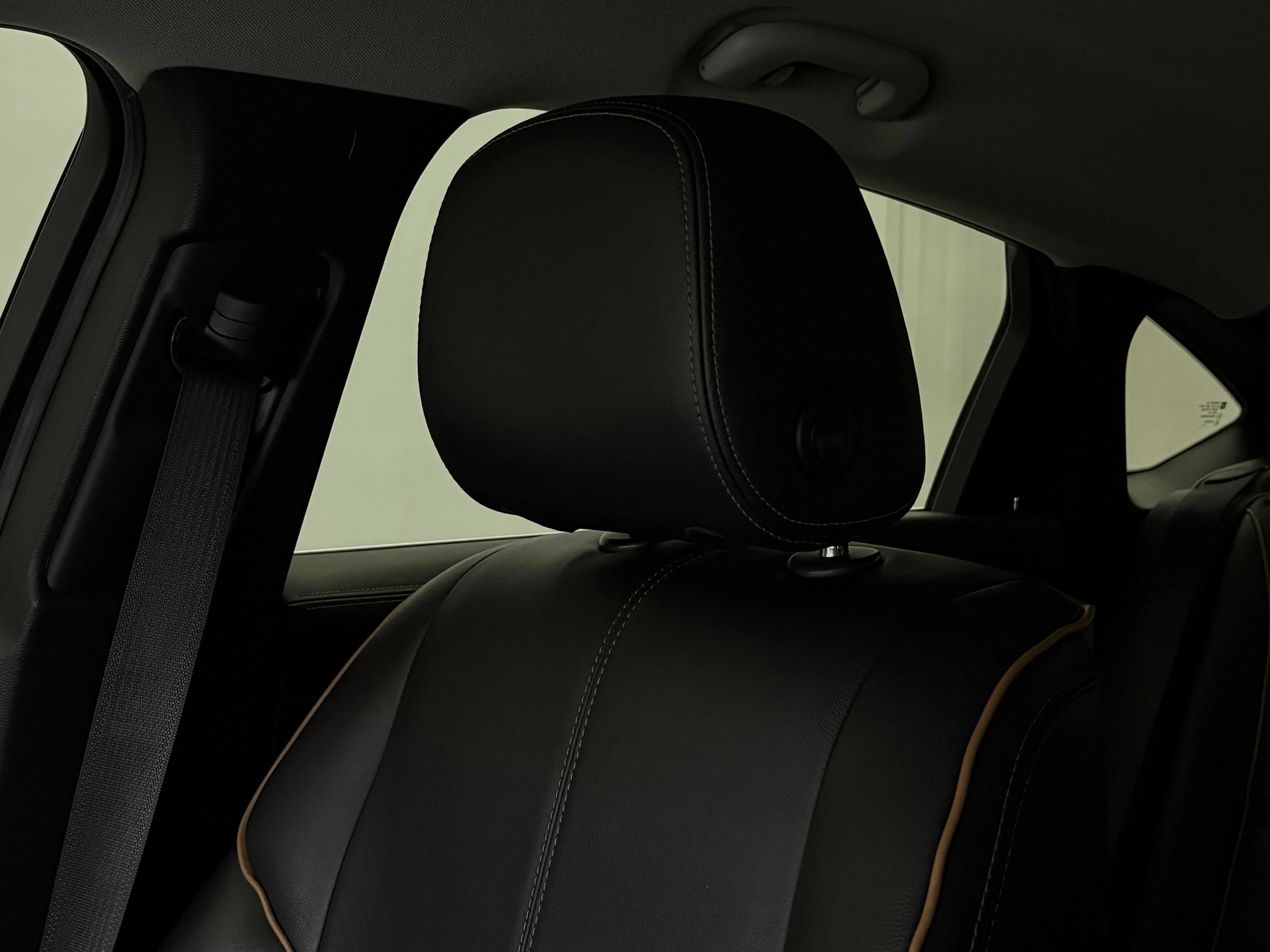 Used 2018 BLACK Chevrolet Premier image 48