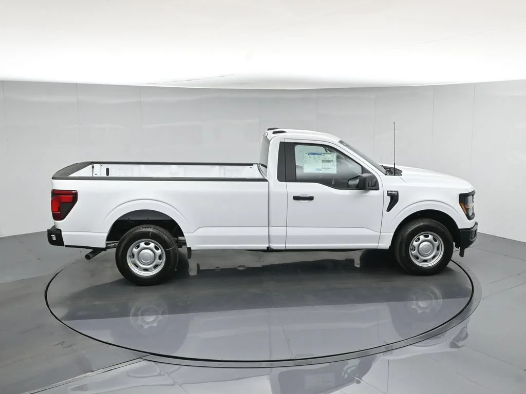 New 2026 Oxford White Ford XL image 37