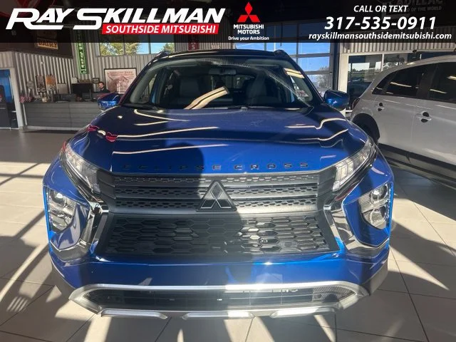New 2026 Lightning Blue Metallic Mitsubishi SE image 3