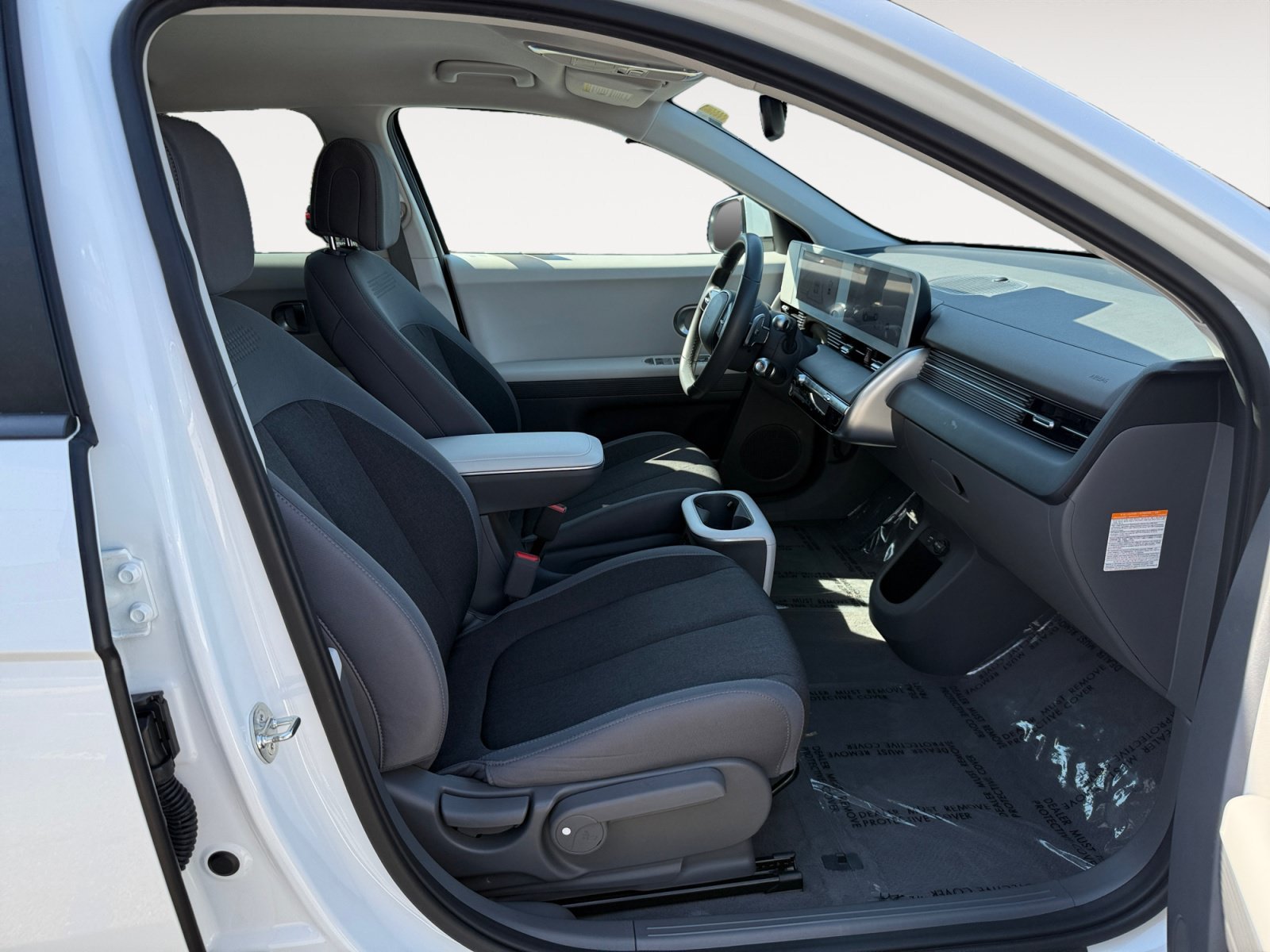 Used 2024 Atlas White Hyundai SE Standard Range image 19