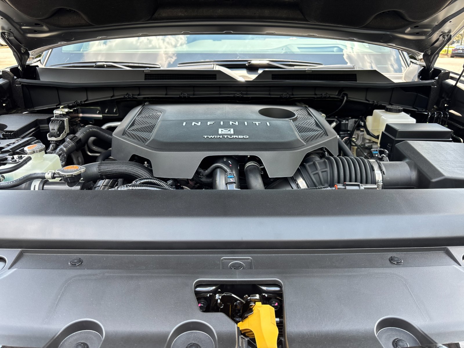New 2027 DYNAMIC METAL INFINITI Sport 4WD image 9
