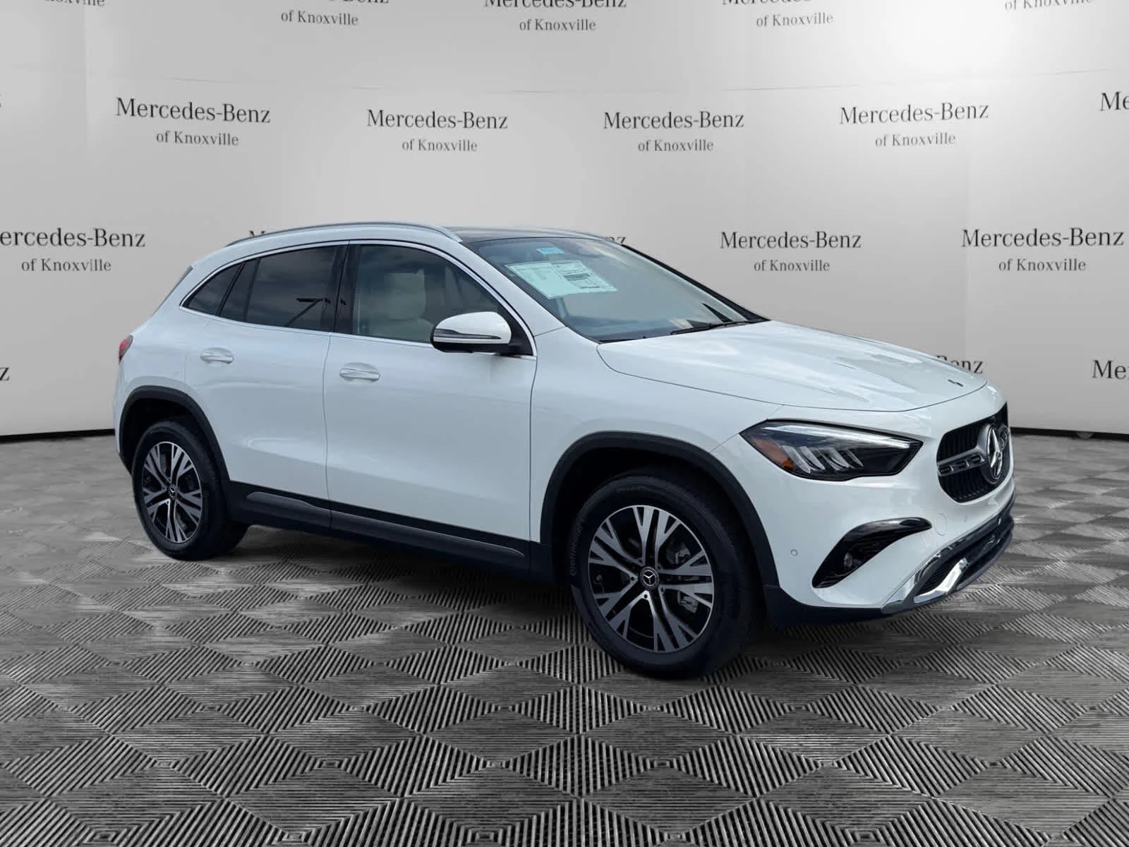 <b>GLA</b> Lease $239/mo.