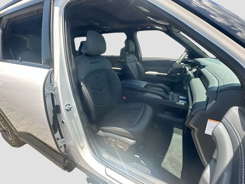 New 2027 Glacial White Pearl Kia X-LINE SX PRESTIGE image 31