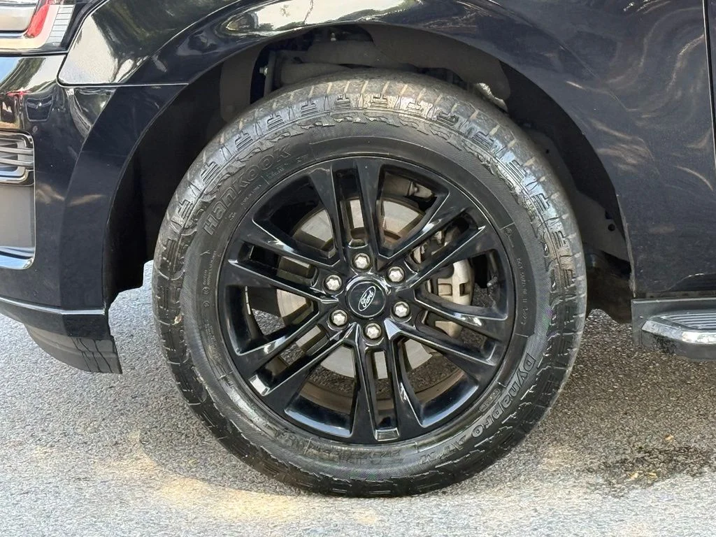 Certified Used 2023 Agate Black Metallic Ford XLT image 6