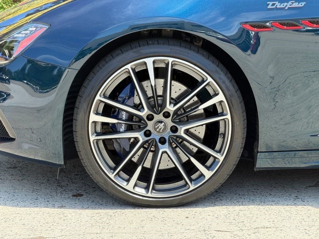 Used 2021 Blue Maserati Trofeo image 13