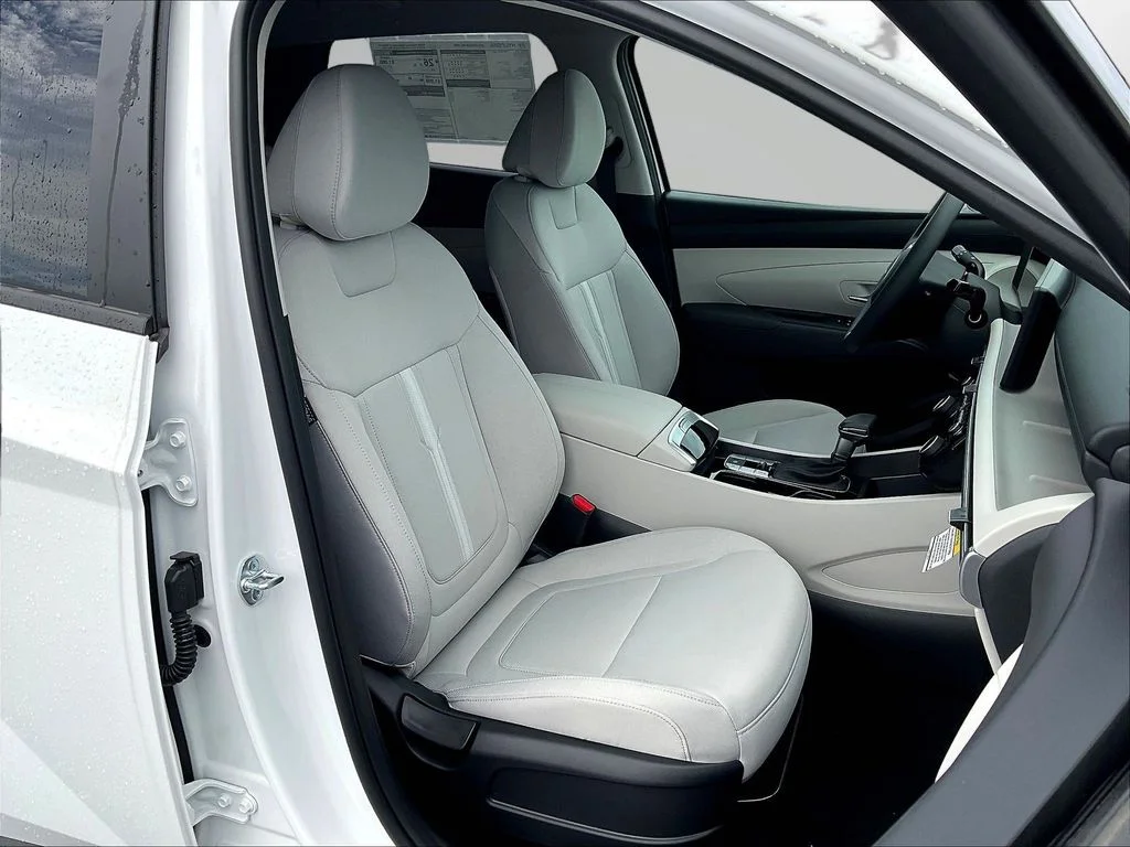 New 2026 White Hyundai SEL image 10