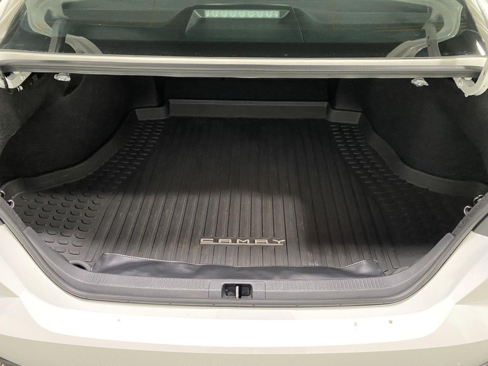 Certified Used 2025 Ice Cap Toyota SE image 14
