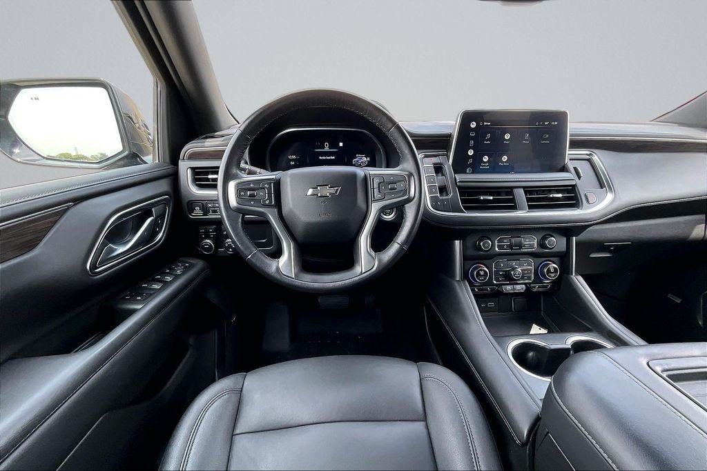Used 2022 Gray Chevrolet Z71 image 5