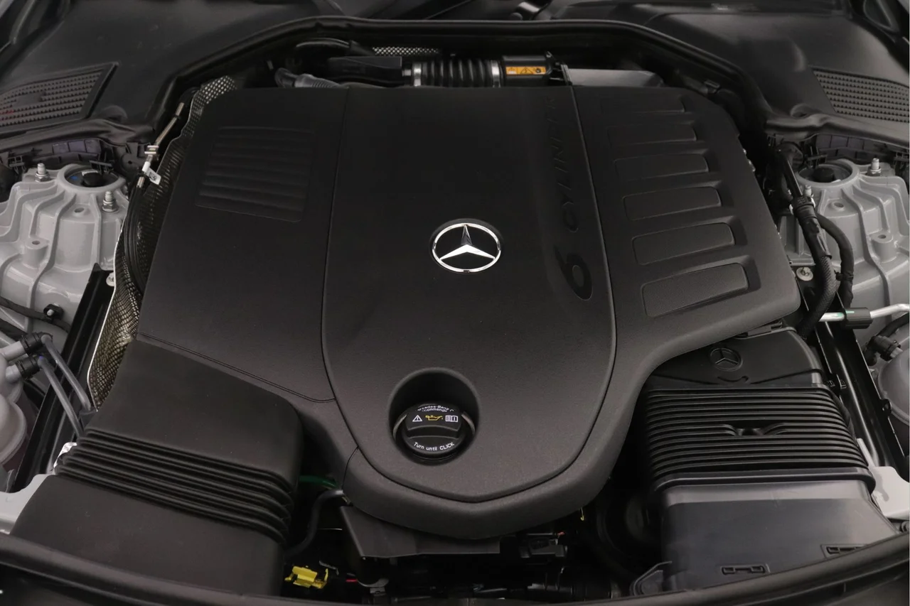 New 2026 MANUFAKTUR Alpine Grey Mercedes-Benz CLE 450 4MATIC® image 9