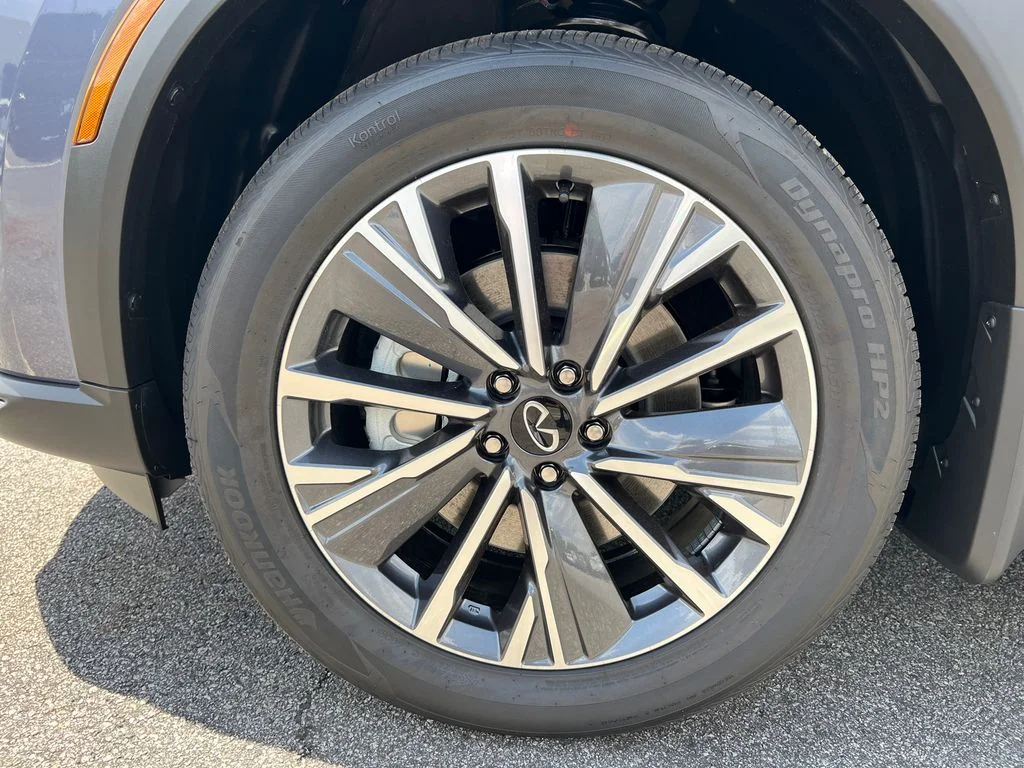 New 2027 MOONBOW BLUE INFINITI Luxe FWD image 13