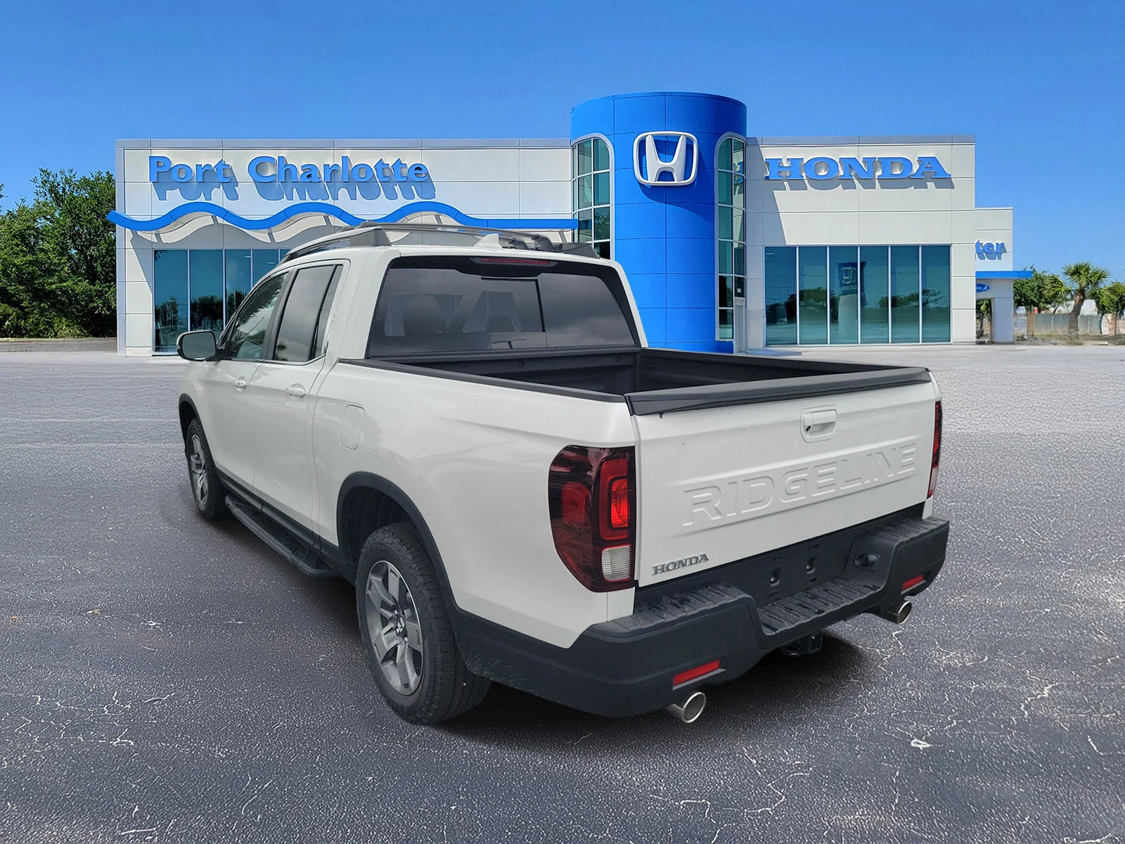 Certified Used 2026 Platinum White Pearl Honda RTL image 31