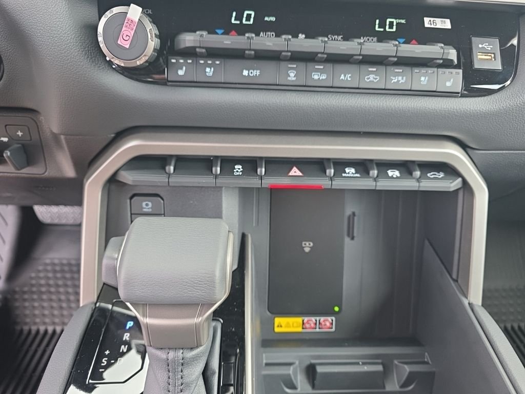 2026 Toyota Tundra Limited - Photo 22