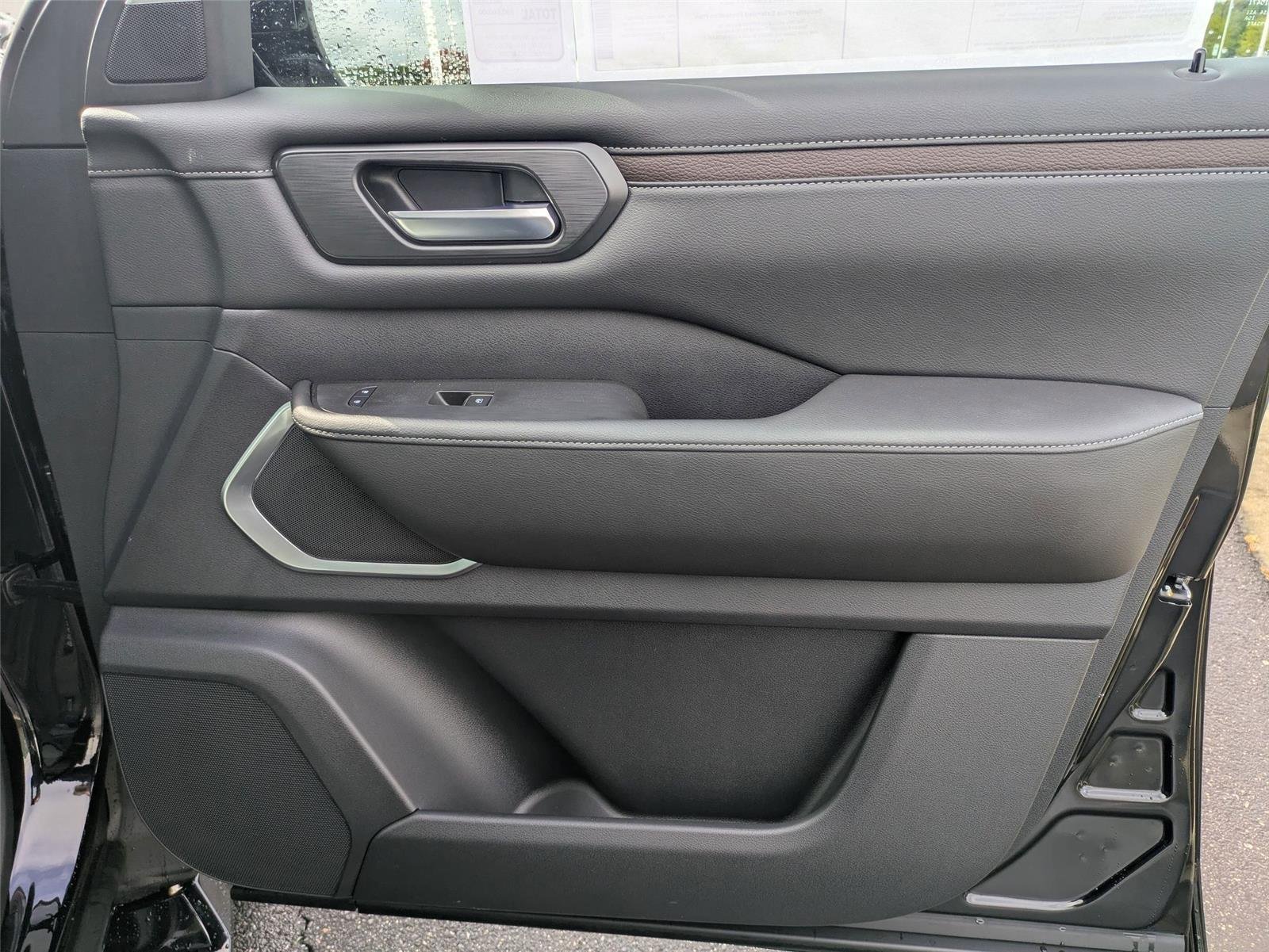 2025 Nissan Armada Platinum Reserve - Photo 32
