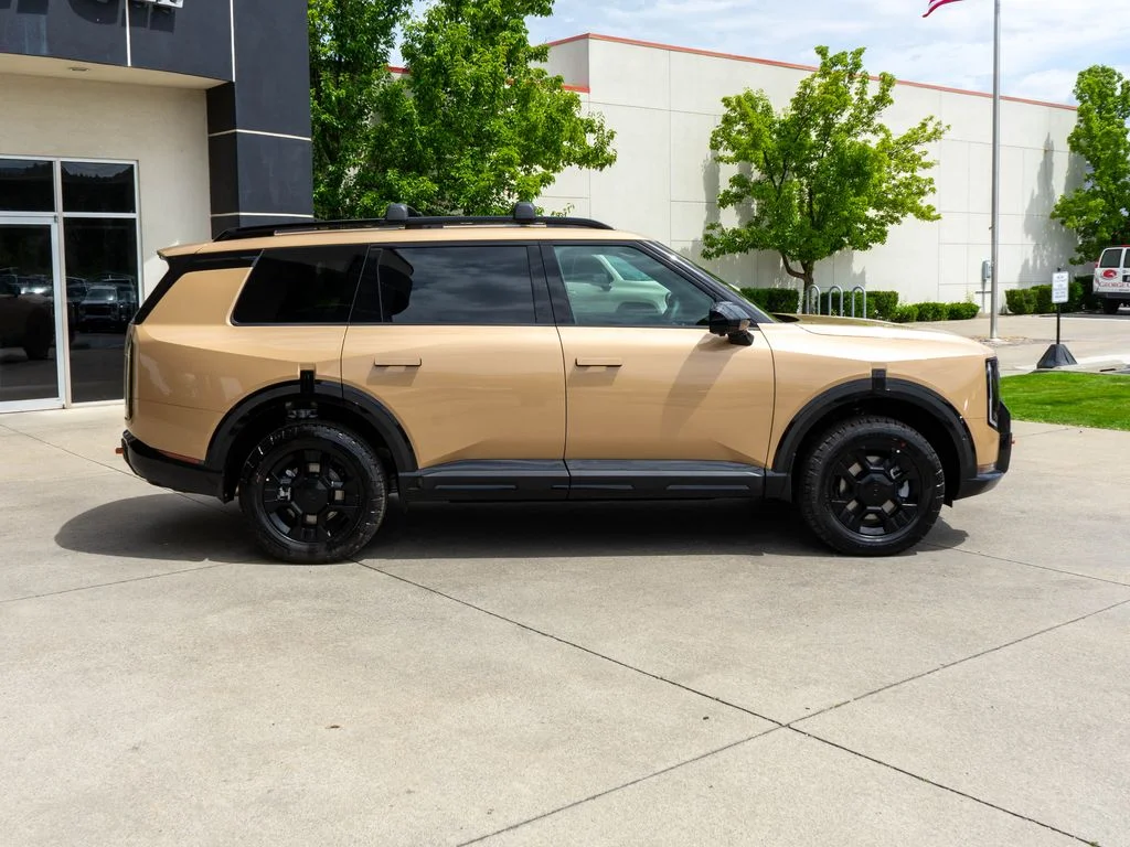 New 2027 Terrain Brown Kia X-Pro SX Prestige image 8