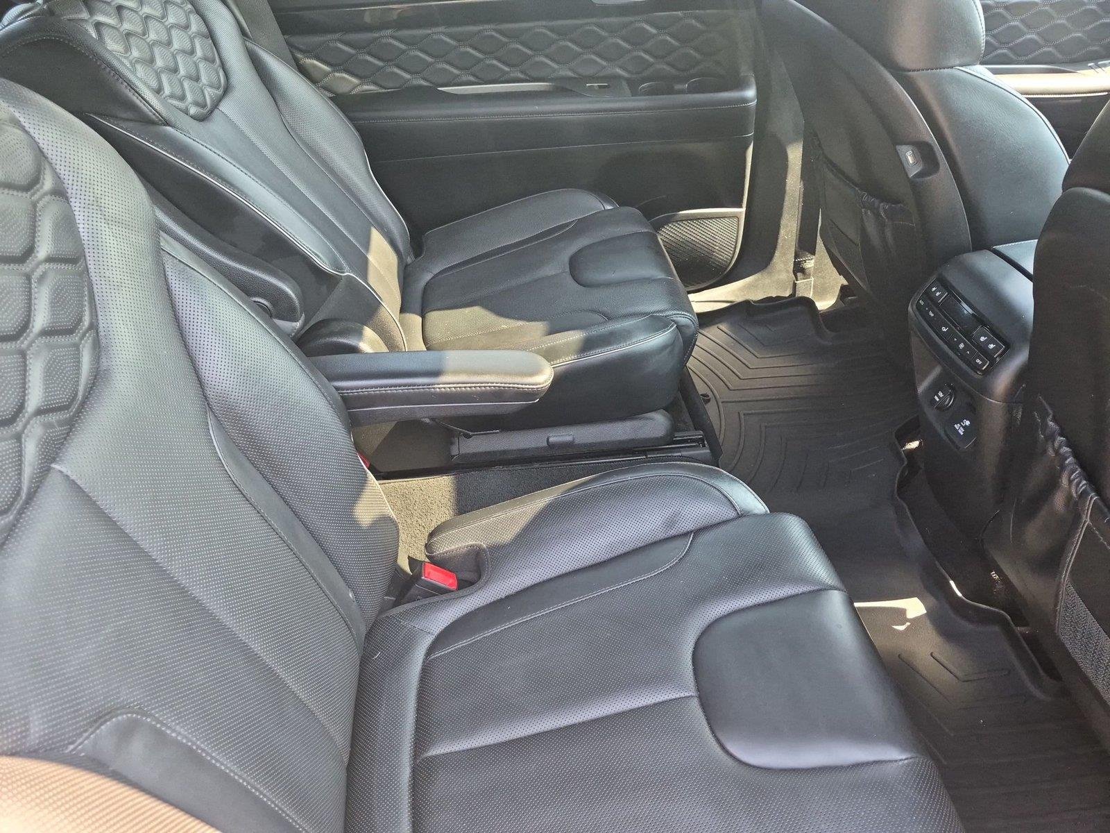 Used 2021 Becketts Black Hyundai Calligraphy image 37