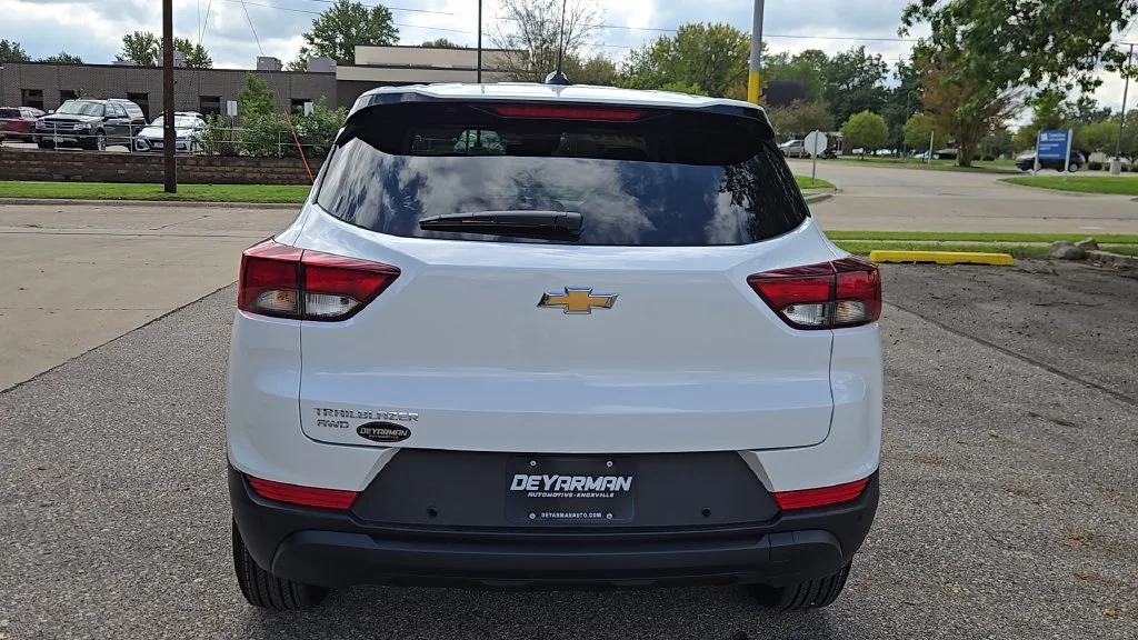 New 2026 Summit White Chevrolet LS image 29