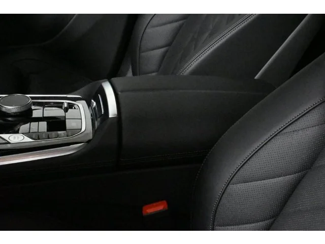 New 2026 Skyscraper Grey Metallic BMW xDrive50e image 27