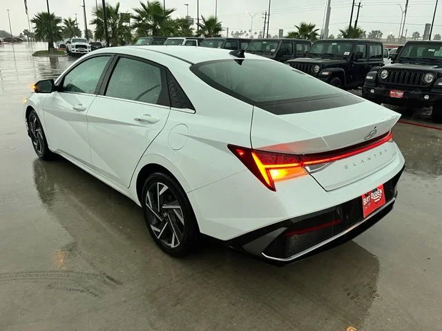 Used 2024 White Hyundai Limited image 6