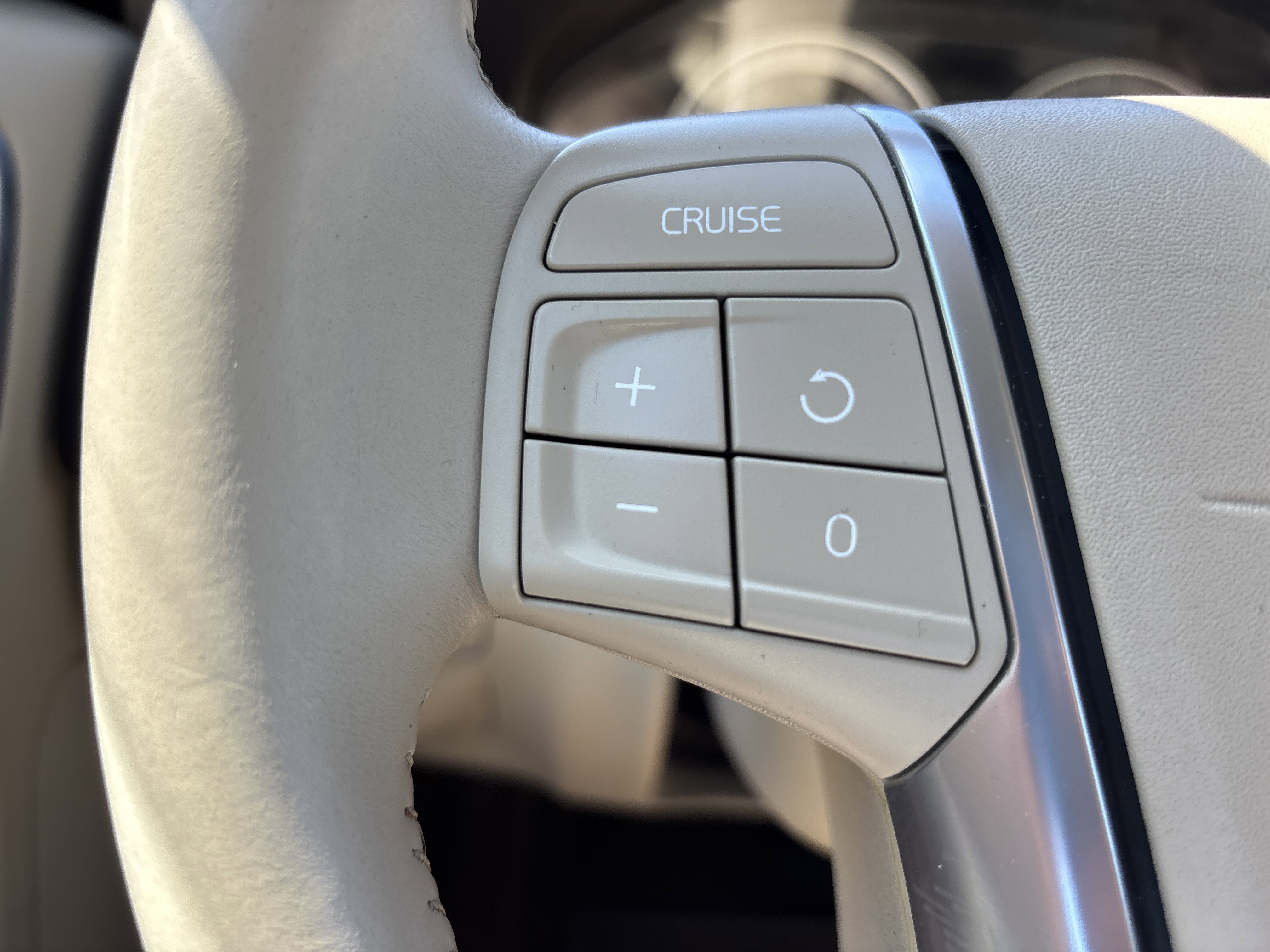 Used 2011 Ice White Volvo 3.0T AWD image 26