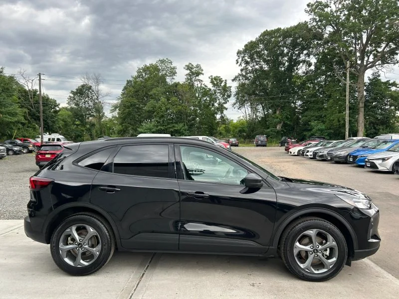 Used 2025 Black Ford ST-Line Sport Utility 4D image 14