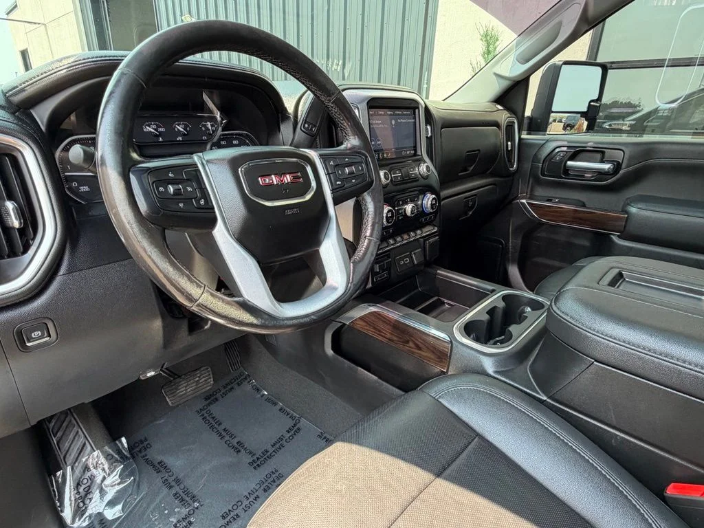 Used 2022 Black GMC SLT image 11