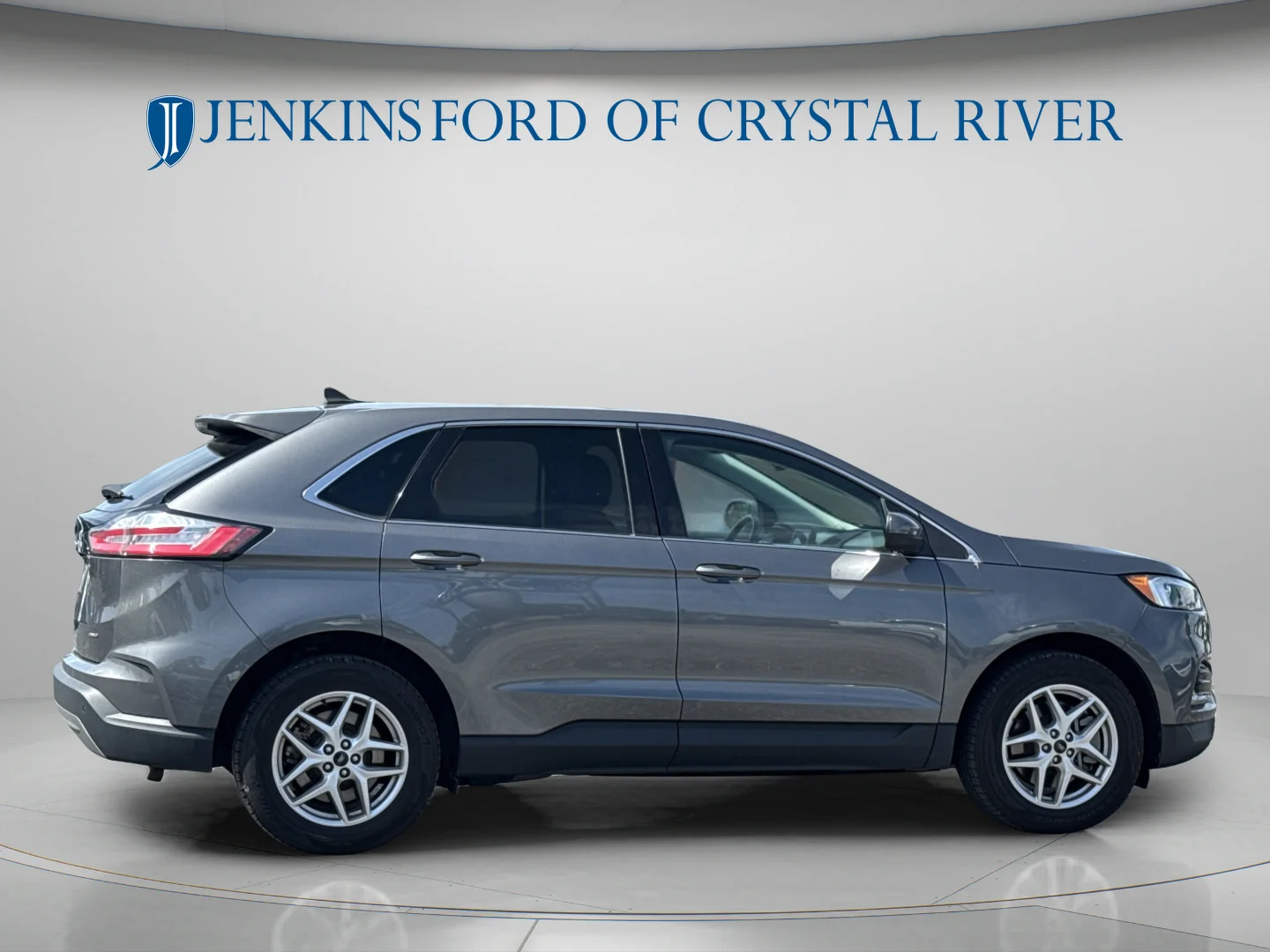 Used 2024 Carbonized Gray Metallic Ford SEL image 2