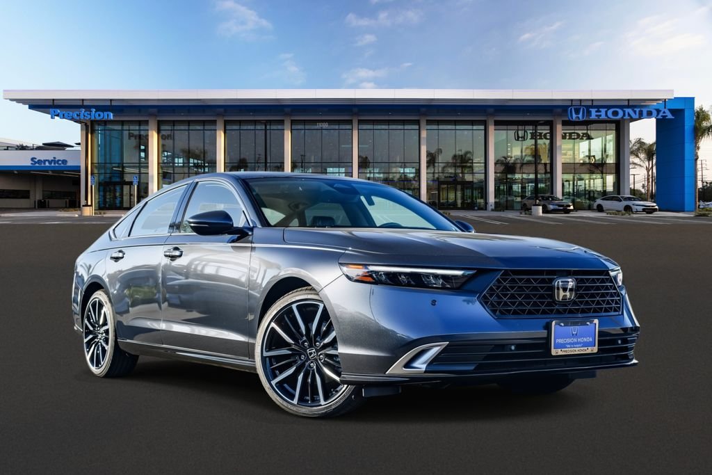 New 2026 Meteorite Gray Metallic Honda Touring image 1