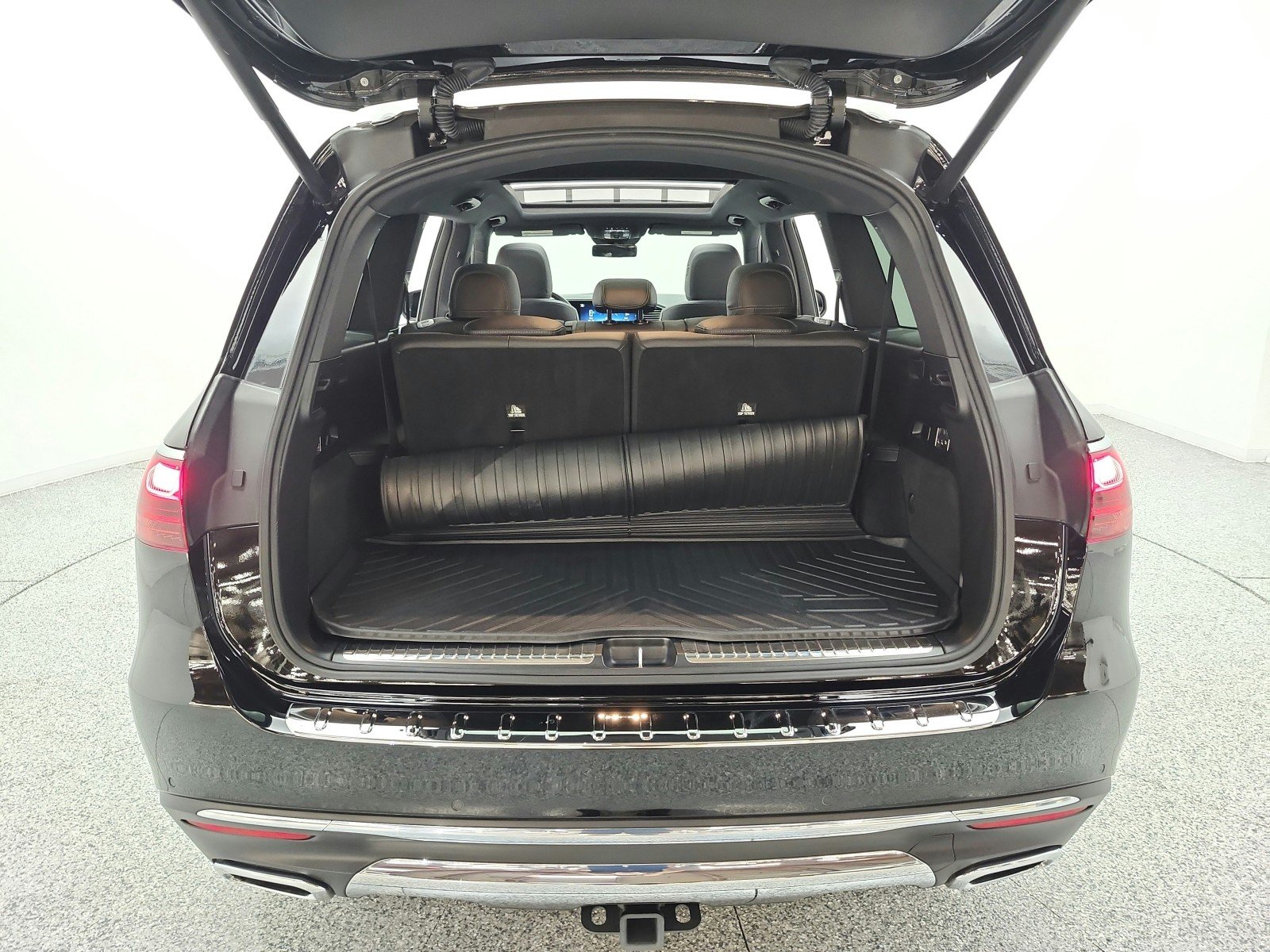 Certified Used 2025 Black Mercedes-Benz GLS 450 4MATIC® SUV image 18